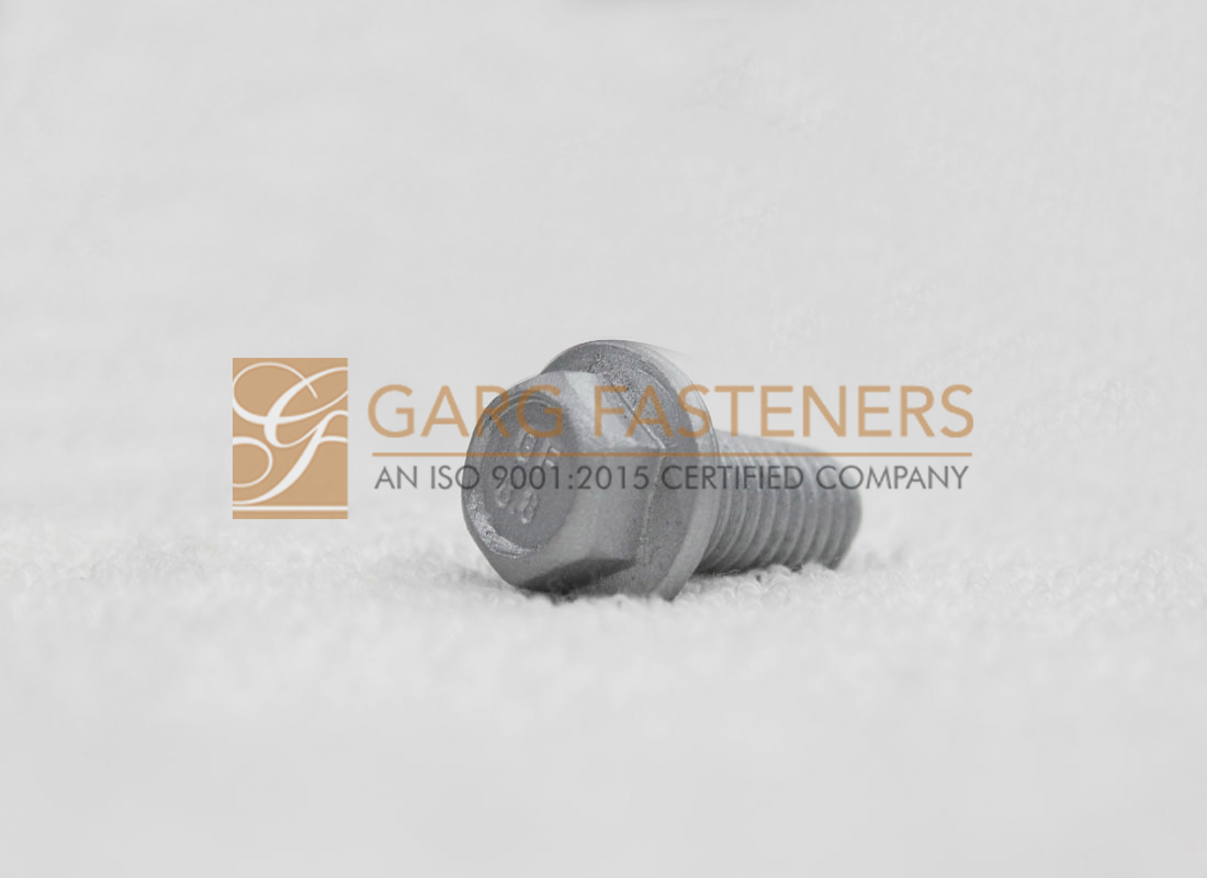 General description of Stud Bolts and Hex Bolts used in Petro and Chemical  industry for flanged connections